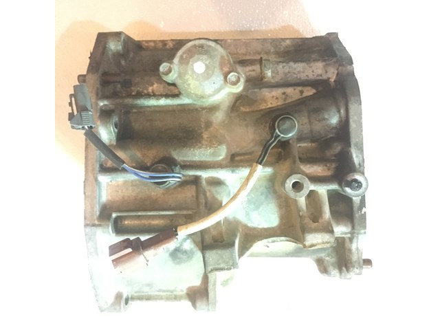 2008 Subaru WRX Transmission Case Center Diff Housing
