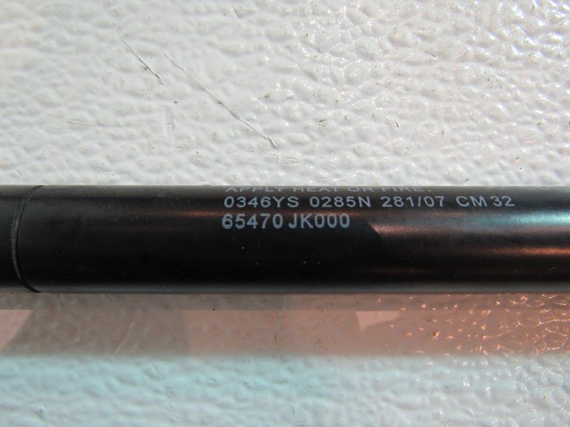 2008 Infiniti G35x Sedan Hood Struts Set 65470 JK000