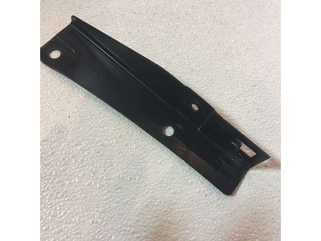 07-08 Nissan 350z Bumper Bracket Passenger 62240-EV00A  