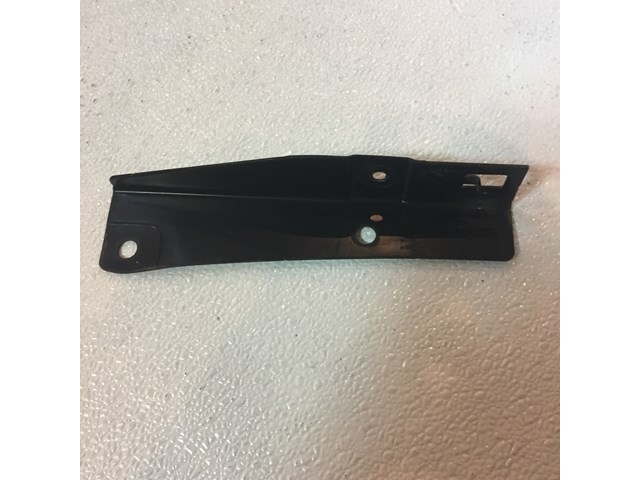 07-08 Nissan 350z Bumper Bracket Passenger 62240-EV00A  