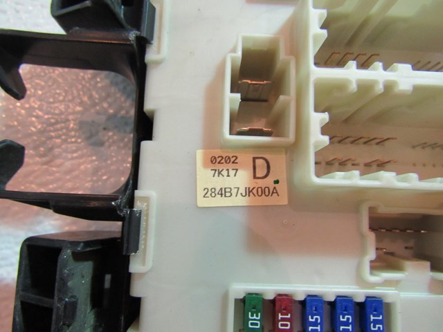 2007 2008 Infiniti G35x Sedan IPDM Engine Fuse Box 284B7JK00A
