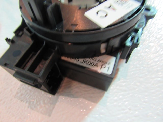 2007 2008 Infiniti G35 Sedan Clock Spring & Steering Angle Sensor 25554 JA010