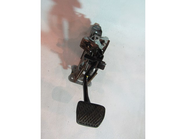 2007 2008 Infiniti G35 Sedan AT Brake Pedal