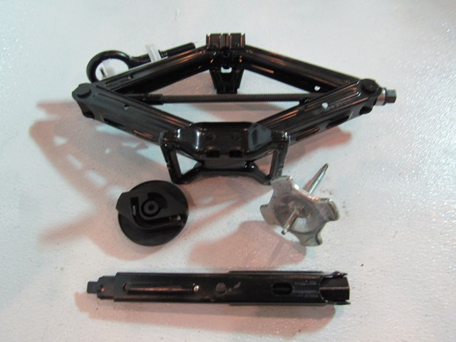 2016 2017 Ford Explorer Sport Jack & Tools Set 5F9A-17A078-AA  16 17