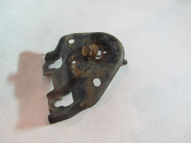 2016 2017 Ford Explorer Sport Front LH Driver Left Subframe Bracket 16 17