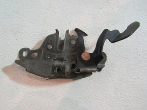 03 04 05 06 Infiniti G35 Sedan Hood Latch 2003 2004 2005 2006