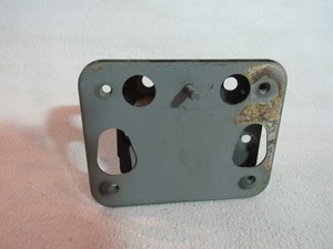 2005 2006 Infiniti G35 Sedan Rear RH Bumper Reinforcement Mount Bracket