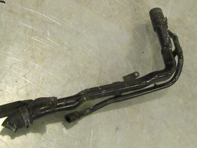 2006 Audi S4 RH Passanger Hard Coolant Line Along Motor