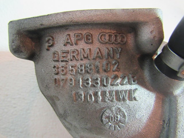 2006 Audi S4 4.2L Throttle Body Elbow 079133022B