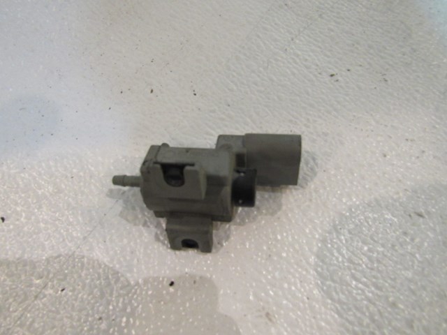 2006 Audi S4 Vacuum Solenoid 079 906 283 B