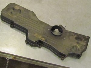 2003 Subaru Impreza Center Timing Cover Minor Crack See Pics