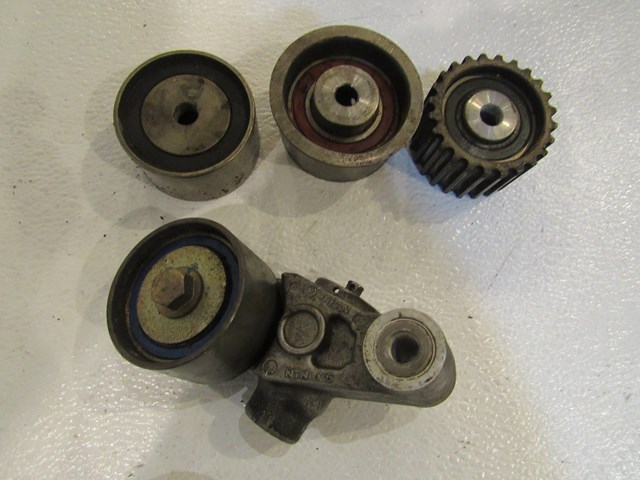 2003 Subaru Impreza Wagon Timing Belt Pulley Set OEM