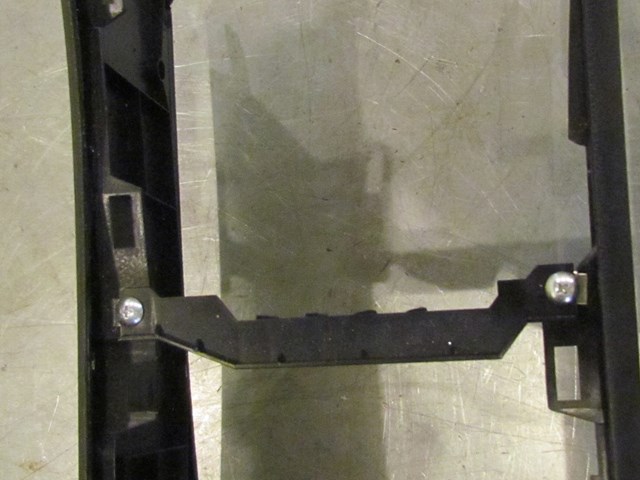 2009 Infiniti G37X Coupe Center Console Tab Broke See Pics