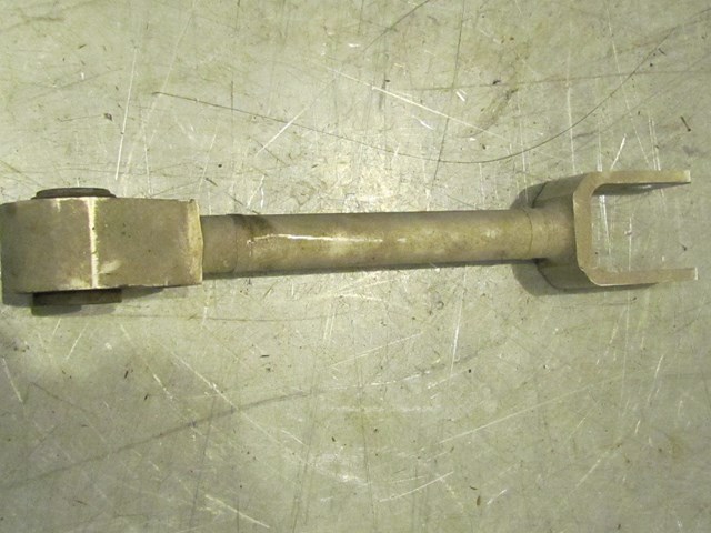 2009 Infiniti G37X Rear RH Passanger Trailing Arm