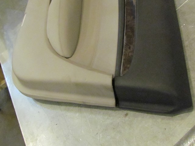 2009 Infiniti G37X Front RH Passanger Door Panel Damaged See Pics