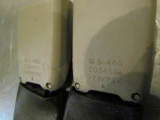 2009 Infiniti G37X Coupe Rear RH & LH Seat Belt and Buckle Set