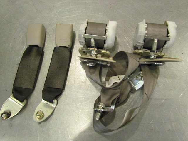 2009 Infiniti G37X Coupe Rear RH & LH Seat Belt and Buckle Set