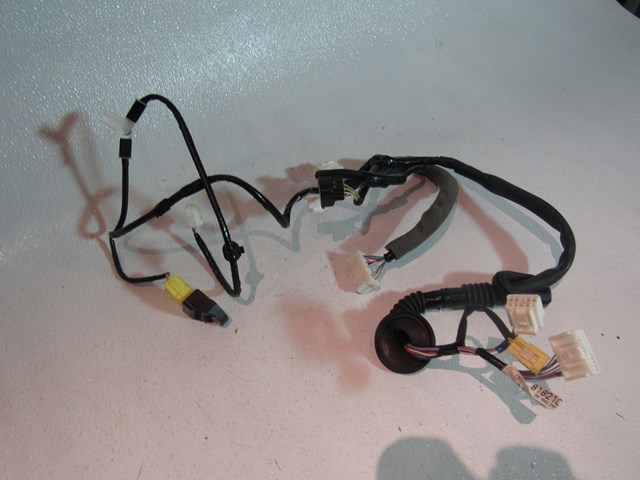 2013 Scion FR-S RH Passenger Door Wiring 81820CA220