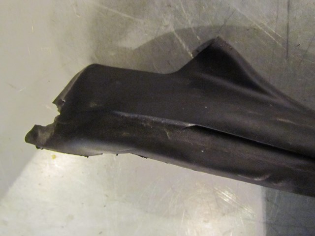 2013 Scion FR-S RH Passanger Door Window Seal On Body