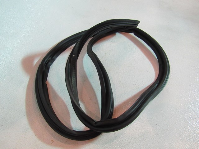 2013 Scion FR-S Trunk Seal