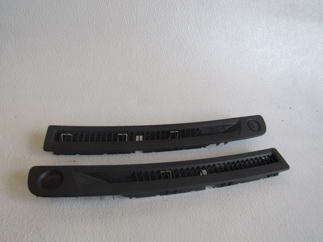 2006 Infiniti G35 Coupe Defrost Vents With Sensors