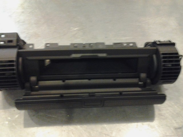 2006 Infiniti G35 Coupe Upper Glove Box With Vents