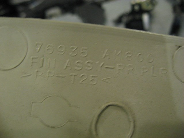 2006 Infiniti G35 Rear LH Drivers C Pillar Trim 76935 AM800