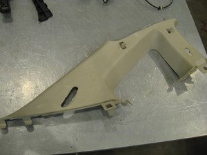 2006 Infiniti G35 Rear LH Drivers C Pillar Trim 76935 AM800