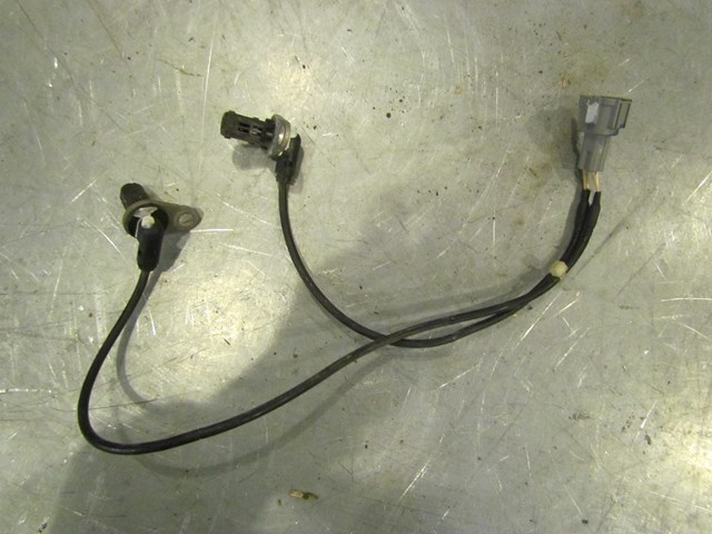 2006 Infiniti G35 Rear ABS Wheel Speed Sensors in Avon, MN 56310 PB#33632