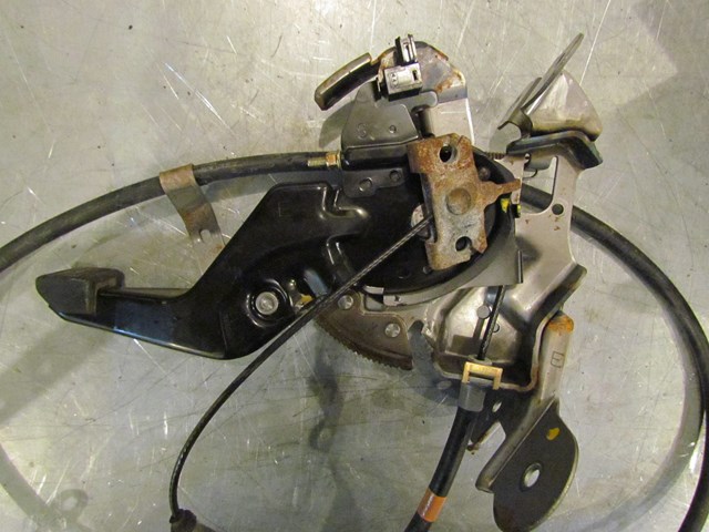 2006 Infiniti G35 Parking Brake Cable And Pedal