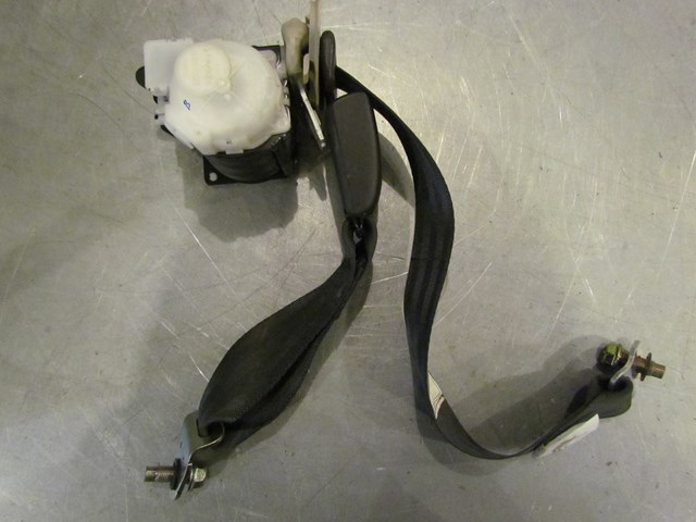 2006 Infiniti G35 Rear RH Passenger Seat Belt With Buckle