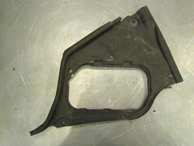 2004 Infiniti G35 Sedan Battery Cover Panel