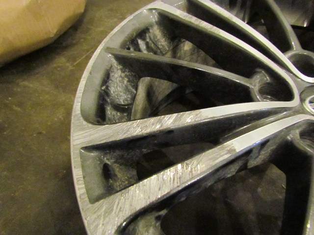 2013 Scion FR-S Wheel With Wheel Sensors 17x7 J48 Rash Damage See pics