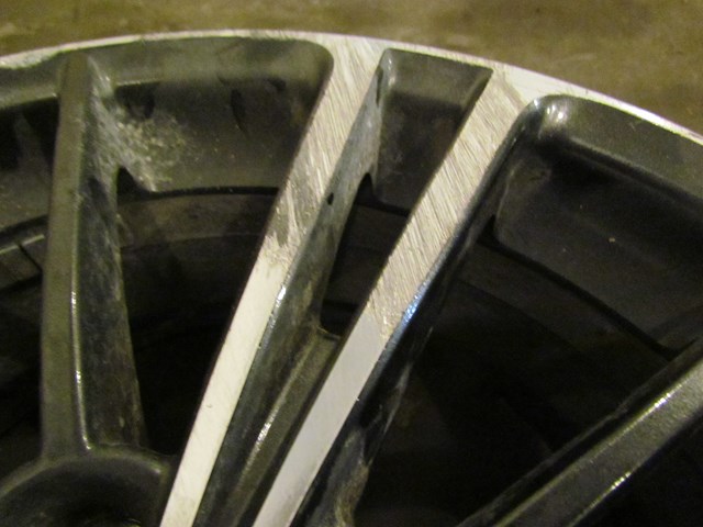 2013 Scion FR-S Wheel With Wheel Sensors 17x7 J48 Rash Damage See pics