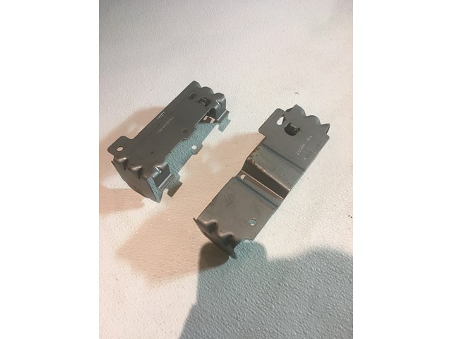 2016 Ford Explorer Center Console Brackets Floor Shifter