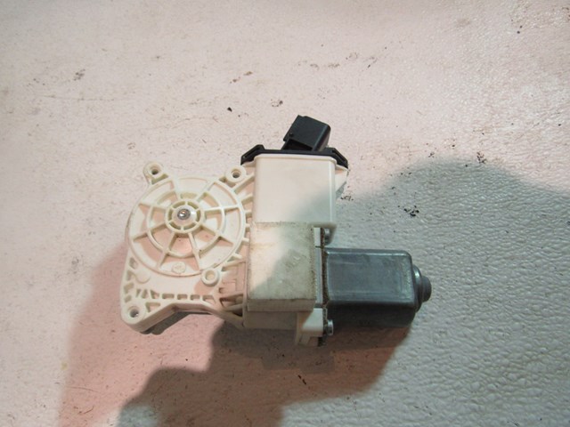 2016 Ford Explorer Sport Front RH Pass Power Window Motor EB537823200AE