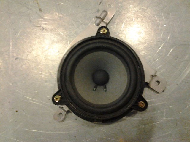 2006 Infiniti G35 Coupe Passenger Rear Quarter Speaker