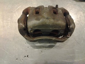 2006 Infiniti G35 Coupe Front LH Brake Caliper