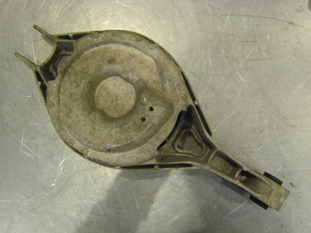 2006 Infiniti G35 Rear RH Passenger Lower Control Arm