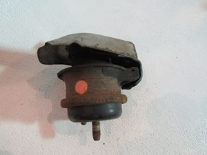 03 04 05 06 07 Infiniti G35 Coupe LH Driver Engine Mount Motor Mount