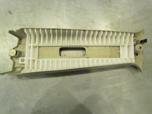 2005 Infiniti G35 RH Passenger Upper B Pillar Trim 76913 AL500