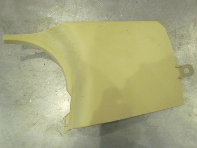 2005 Infiniti G35 Front RH Passenger Kick Panel 66900 AM600