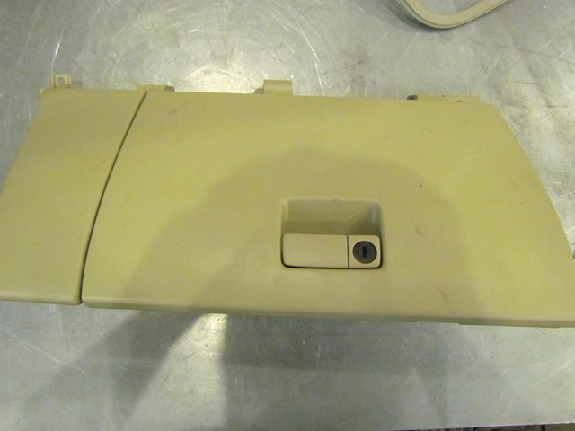 2005 Infiniti G35 Lower Glove Box 68108 AM601