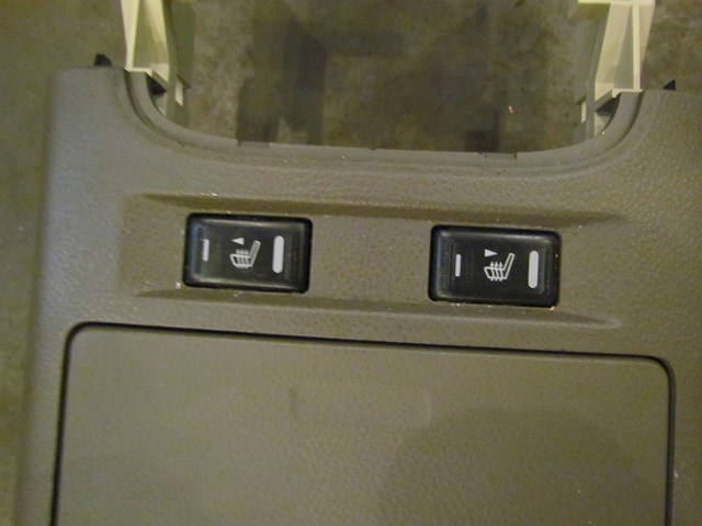 2005 Infiniti G35X Center Console With Seat Heat Controls 96950 AC770