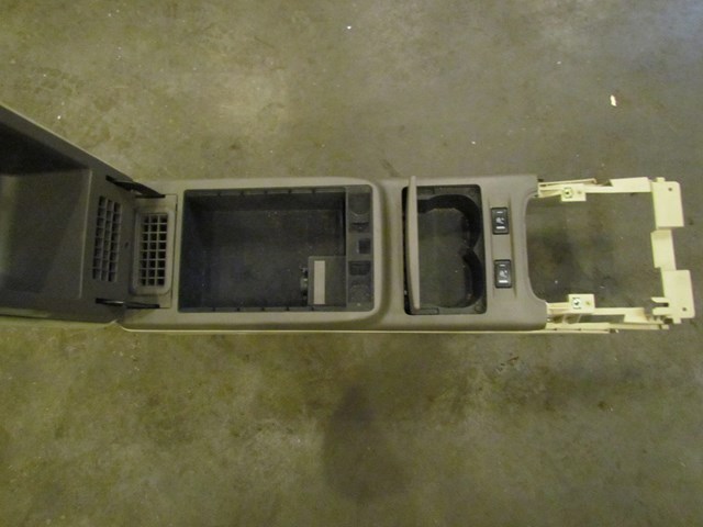 2005 Infiniti G35X Center Console With Seat Heat Controls 96950 AC770