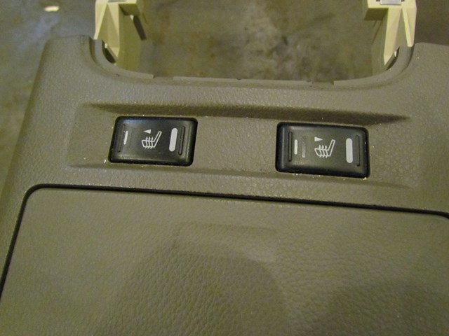 2005 Infiniti G35X Center Console With Seat Heat Controls 96950 AC770
