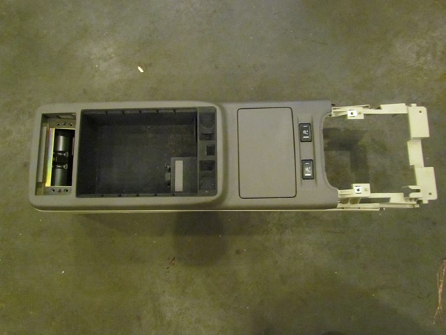 2005 Infiniti G35X Center Console With Seat Heat Controls 96950 AC770