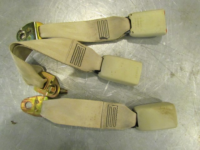 2005 Infiniti G35X Rear Seat Buckle Assy