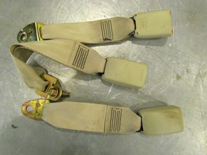 2005 Infiniti G35X Rear Seat Buckle Assy