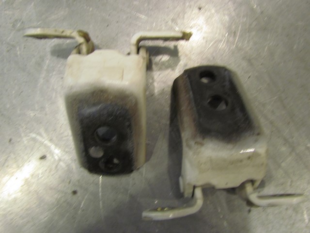 2005 Infiniti G35 Sedan Front LH Driver Door Hinge Set